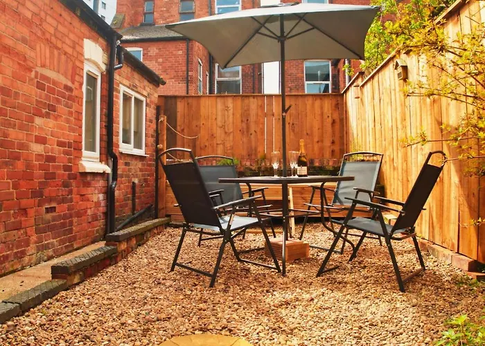Single Room In Modern House Near Nottingham