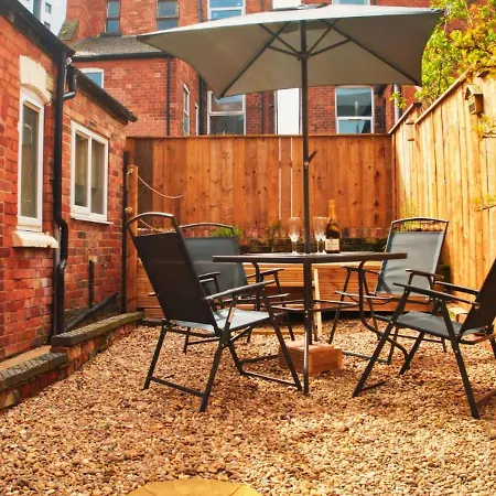Single Room In Modern House Near Nottingham Exterior photo